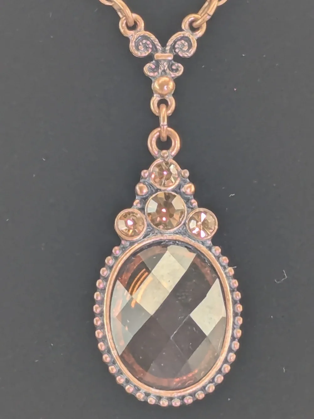 Rose Gold Faceted Pendant Necklace - Elegant Women's Jewelry - Picture 3 of 9